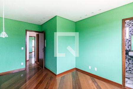 Casa para alugar com 196m², 4 quartos e 5 vagas Casa para alugar com 196m², 4 quartos e 5 vagasSuíte 2