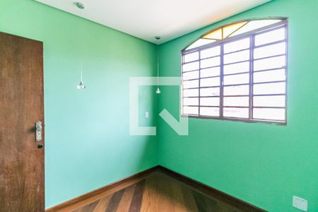 Quarto 1 de casa para alugar com 4 quartos, 196m² em Rio Branco, Belo Horizonte