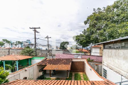 Vista de casa para alugar com 4 quartos, 196m² em Rio Branco, Belo Horizonte