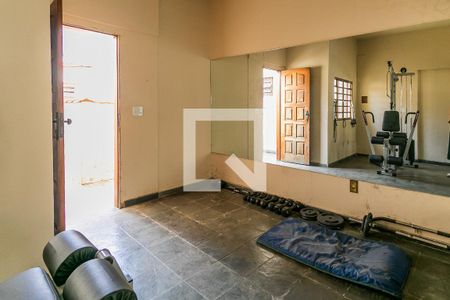 Academia de casa para alugar com 4 quartos, 196m² em Rio Branco, Belo Horizonte
