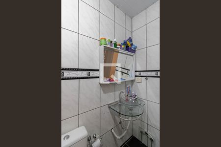 Casa à venda com 120m², 3 quartos e 2 vagas Casa à venda com 120m², 3 quartos e 2 vagasBanheiro