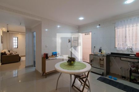 Casa à venda com 120m², 3 quartos e 2 vagas Casa à venda com 120m², 3 quartos e 2 vagasCozinha
