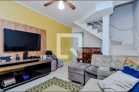 Sala de casa de condomínio à venda com 2 quartos, 104m² em Jardim Adriana, Guarulhos