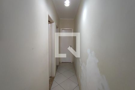 Corredor Quartos de apartamento à venda com 2 quartos, 60m² em Jardim García, Campinas