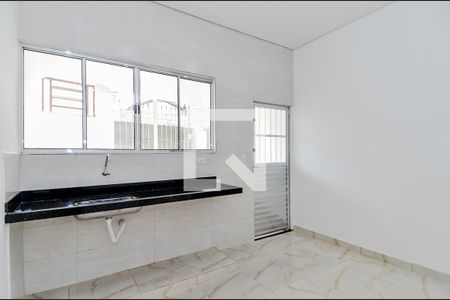 Cozinha de casa para alugar com 1 quarto, 40m² em Jardim Rosa de Franca, Guarulhos