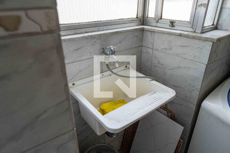Apartamento à venda com 56m², 2 quartos e sem vaga Apartamento à venda com 56m², 2 quartos e sem vagaCozinha e Área de Serviço