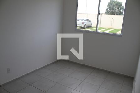 Sala de apartamento para alugar com 2 quartos, 42m² em Setor Faicalville, Goiânia