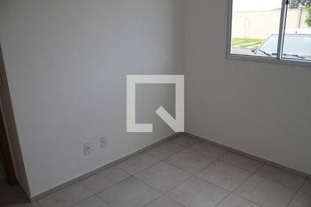 Quarto 2 de apartamento para alugar com 2 quartos, 42m² em Setor Faicalville, Goiânia