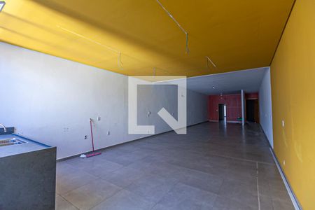 Casa para alugar com 220m², 2 quartos e sem vagaSala