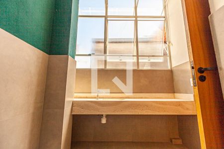 Casa para alugar com 220m², 2 quartos e sem vagaBanheiro corredor