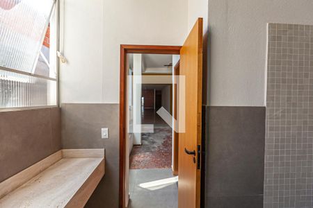 Casa para alugar com 220m², 2 quartos e sem vagaBanheiro corredor