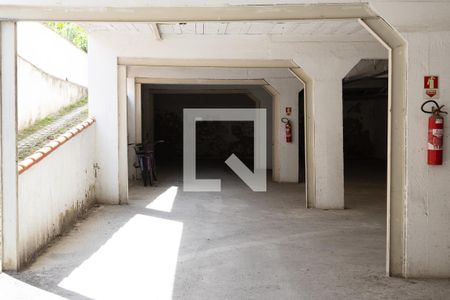 Casa para alugar com 85m², 2 quartos e 2 vagas Casa para alugar com 85m², 2 quartos e 2 vagasGaragem