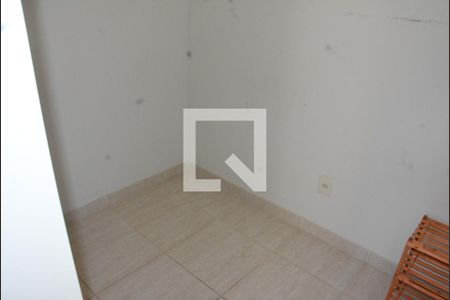 Apartamento para alugar com 80m², 2 quartos e 2 vagasÁrea de serviços com quarto