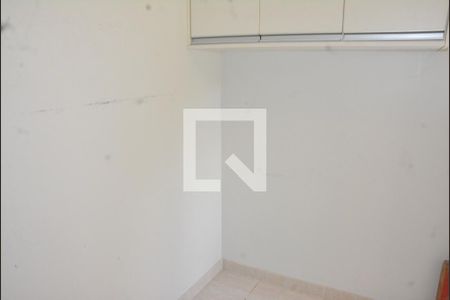 Apartamento para alugar com 80m², 2 quartos e 2 vagasÁrea de serviços com quarto