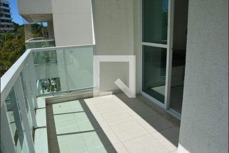 Sala com varanda de apartamento para alugar com 2 quartos, 80m² em Alphaville I, Salvador