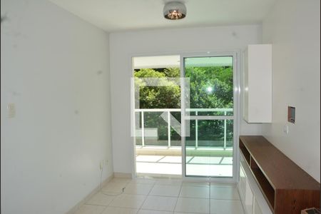 Sala com varanda de apartamento para alugar com 2 quartos, 80m² em Alphaville I, Salvador