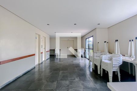 Apartamento para alugar com 75m², 2 quartos e 2 vagasÁrea comum - Salão de festas