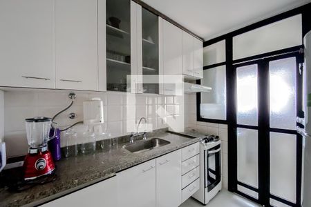 Apartamento para alugar com 75m², 2 quartos e 2 vagasCozinha