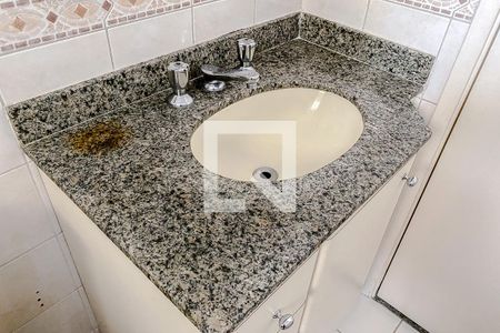 Apartamento para alugar com 75m², 2 quartos e 2 vagasBanheiro da Suíte