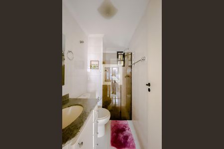 Apartamento para alugar com 75m², 2 quartos e 2 vagasBanheiro