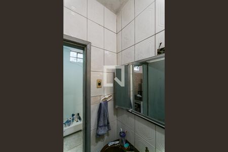 Banheiro de casa à venda com 1 quarto, 300m² em Vila João Pessoa, Porto Alegre