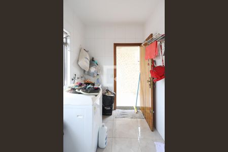 Casa à venda com 229m², 3 quartos e 6 vagas Casa à venda com 229m², 3 quartos e 6 vagasLavanderia