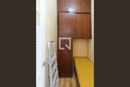 Apartamento à venda com 70m², 1 quarto e sem vaga Apartamento à venda com 70m², 1 quarto e sem vagaQuarto de Serviço