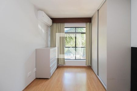 Quarto de kitnet/studio para alugar com 1 quarto, 28m² em Asa Sul, Brasília
