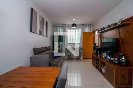 Casa à venda com 2 quartos, 56m² em São Paulo, Belo Horizonte