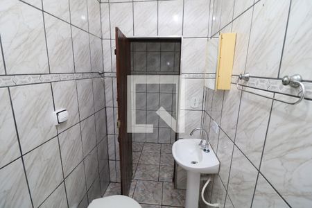 Banheiro de casa para alugar com 1 quarto, 42m² em Vila Iguaçu, São Paulo