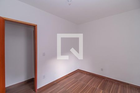 Quarto 1 de casa para alugar com 2 quartos, 70m² em Vila Oratório, São Paulo