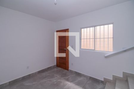 Sala de casa para alugar com 2 quartos, 70m² em Vila Oratório, São Paulo