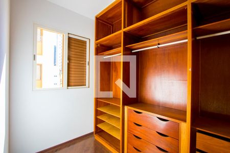 Quarto de serviço de apartamento à venda com 2 quartos, 101m² em Vila Bastos, Santo André