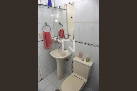 Casa à venda com 150m², 3 quartos e 3 vagasBanheiro da Suíte