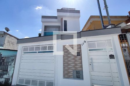 Casa para alugar com 340m², 3 quartos e 5 vagas Casa para alugar com 340m², 3 quartos e 5 vagasFachada