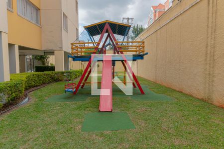 Apartamento à venda com 77m², 2 quartos e 1 vagaÁrea comum