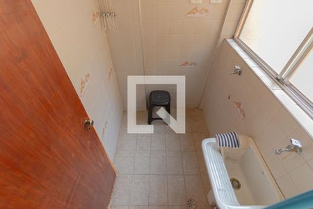 Apartamento à venda com 77m², 2 quartos e 1 vagaÁrea de Serviço