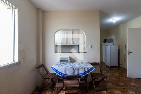 Sala de apartamento para alugar com 1 quarto, 60m² em Ocian, Praia Grande
