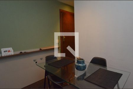 Apartamento à venda com 110m², 2 quartos e 1 vagaSala de jantar