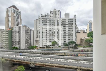 Apartamento à venda com 83m², 3 quartos e sem vaga Apartamento à venda com 83m², 3 quartos e sem vagaVista da Sala