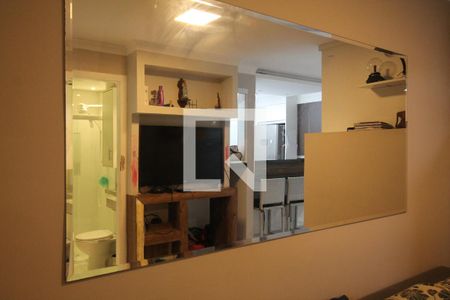 Sala   de apartamento para alugar com 2 quartos, 48m² em Vila Nhocuné, São Paulo