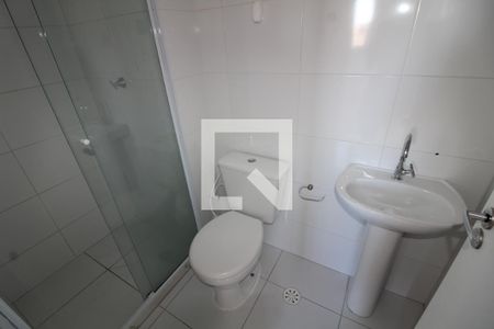 Banheiro de apartamento para alugar com 2 quartos, 44m² em Sítio da Figueira, São Paulo