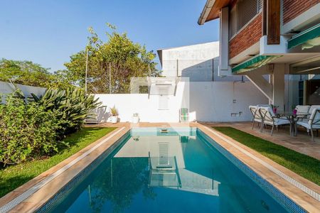 Casa à venda com 400m², 3 quartos e 6 vagas