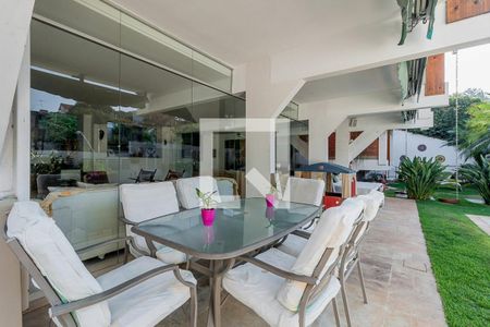 Casa à venda com 400m², 3 quartos e 6 vagas