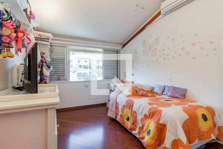 Casa à venda com 400m², 3 quartos e 6 vagas