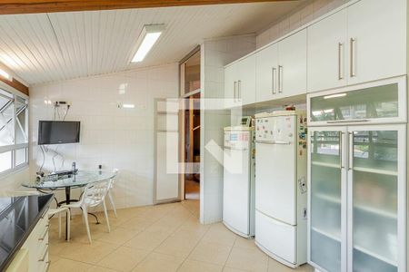 Casa à venda com 400m², 3 quartos e 6 vagas