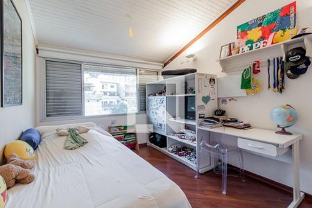 Casa à venda com 400m², 3 quartos e 6 vagas