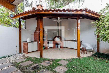 Casa à venda com 400m², 3 quartos e 6 vagas