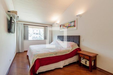 Casa à venda com 400m², 3 quartos e 6 vagas