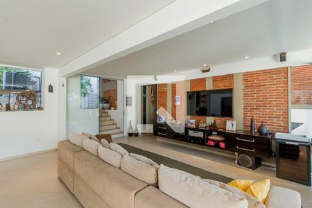 Casa à venda com 400m², 3 quartos e 6 vagas